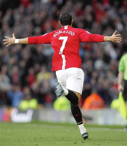 是比赛场上 是比赛场上